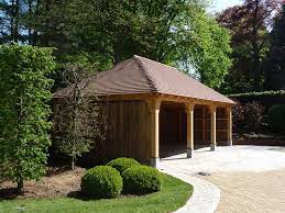 carport made by man at work belgium carport avec une charpente en chene tenons et mortaises a l ancienne b abris voiture bois abri exterieur cabane jardin