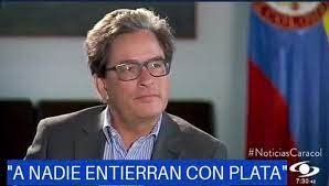 En tanto, gustavo petro ocupa el segundo lugar con 1.684.941, que representan el 24,17 %. U3x9qjlsvbsagm