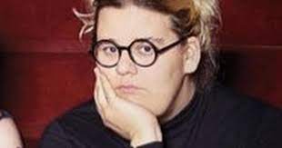 Mon cœur a rapetissé et a triplé de force. Voici Pourquoi Vous Ne Devriez Pas Critiquer Safia Nolin Et Les Autres Personnes Qui Denoncent Sur Les Medias Sociaux Nouvelles Monde De Stars