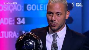 Os melhores jogadores bola prata seleção bola prata efootball pes 2021. Diego Alves E Eleito O Melhor Goleiro Do Premio Bola De Prata 2019