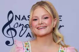 Hailey Whitters Announces New Album 'Raised,' Shares New Single