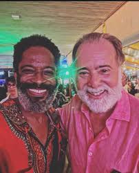 Isabela Santoni es Charlotte Williamson la hermana de Darcy en la  telenovela Orgullo y Pasión.