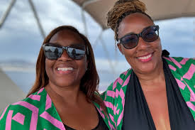 Happy 117th Founders' Day my beautiful Sorors of Alpha Kappa Alpha  Sorority, Incorporated! 💕💚💕 As I reflect upon the incredible foresight,  ingenuity and determination of our founders, I consider what a privilege