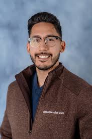 Dr. Daniel Macias