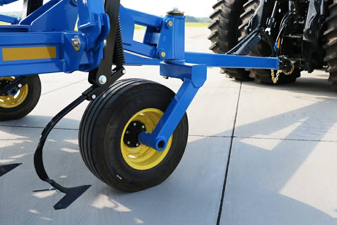 Washburn 9400-6 36-38 Field Cultivator