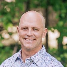 Scott Overton's Instagram, Twitter & Facebook