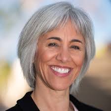 Dana Dougherty's Instagram, Twitter & Facebook