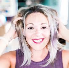 Crystal Collins's Instagram, Twitter & Facebook