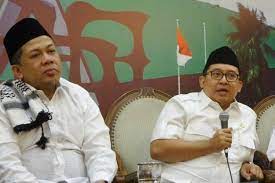 Dua politisi asal indonesia, fahri hamzah dan fadli zon ternyata bisa menyamai mantan juara tinju dunia, mike tyson dalam berolahraga tinju. Pramono Anung Mengaku Kehilangan Sosok Fahri Hamzah Dan Fadli Zon