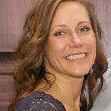 Karen Schott's Instagram, Twitter & Facebook