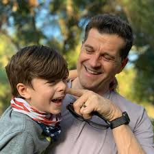 Blaine Gray (@theblainegray) • Instagram photos and videos