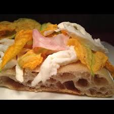 Lo street food più gettonato e gradito ai romani e agli avventori che si trovano a visitare la capitale. Pizza In Teglia Alla Romana A Verona Giridigusto