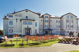 Für aktivurlauber, die gerne wandern oder fahrrad fahren, ist das mönchgut die ideale urlaubsregion. Christliche Gastehauser Ggmbh Haus Urlaub Mit Der Familie