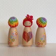 Avis des employés little flowers montessori. Rainbow Heart Flowers Peg Doll Mothers Day Peg Etsy In 2021 Peg Dolls Doll Sets Crafts