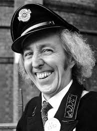 Celebrating the life of Bobby Howes! Bobby Howes (4 August 1895