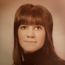 Sondra Scott's Instagram, Twitter & Facebook