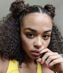 Maybe you would like to learn more about one of these? 7 Striking Hairstyles For Girls To Flaunt With Big Foreheads Wetellyouhow