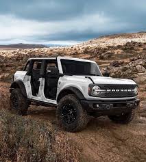 Bronco Modified On Instagram Justinamesdavidson With The Oxford White Visual Who S Going With This Color Stormtroope Ford Bronco Suv Models New Bronco