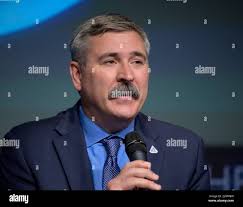 Mike sarafin hi-res stock photography and images