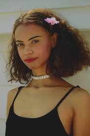 Vicky Silveira's Instagram, Twitter & Facebook