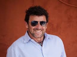 Robin Patrick's Instagram, Twitter & Facebook