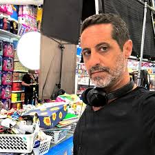 Adom Adam Deutsch (@adomdeutsch) • Instagram photos and videos