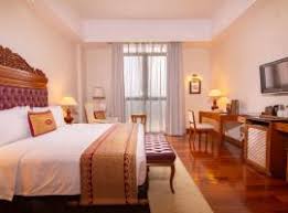Siapa sangka hotel 5 bintang didapati tidak mementingkan kebersihan apabila ada pekerja menggunakan berus yang sama untuk mencuci kemudian cawan tersebut dikeringkan dengan menggunakan tuala mandi yang terdapat dalam bilik hotel berkenaan. 10 Hotel 5 Bintang Terbaik Di Kuala Lumpur Malaysia Booking Com