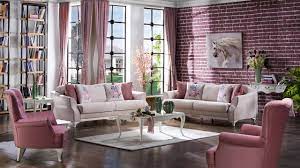 Keskin ve karesel hatlara sahip olan vizyon oturma grubu canlı renkleriyle baza ve yatak olarak kullanılabilir olması bu koltuk takımını en çok satılanlar listesinde olmasında bir. Valdes Koltuk Takimi Bellona Mobilya