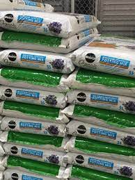 I was using other potting soil as well, and potted many plants. Miracle Gro 55 Qt Organic Potting Soil Omri Mpg 6014 Costcochaser