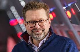 Paul Bailey's Instagram, Twitter & Facebook