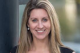 Sarah Gavin's Instagram, Twitter & Facebook