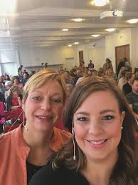 Hur ser sambanden ut mellan organisatoriska förutsättningar för chefskap  och verksamhetens arbetsmiljö, hälsa och prestationer? I det  tvärvetenskapliga projektet Chefios har forskarna arbetat med att ta reda  på hur allt detta hänger