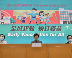 克里斯蒂亚诺·罗纳尔多·多斯·桑托斯·阿韦罗（cristiano ronaldo dos santos aveiro），简称c罗，1985年2月5日出生于葡萄牙马德拉岛丰沙尔，葡萄牙职业足球运动员，司职边锋／中锋，效力于意甲的尤文图斯足球俱乐部。1995年，c罗加入马德拉国民足球俱乐部，1996年转入葡萄牙体育足球俱乐部青训体系。 Khdbybryzh2qtm