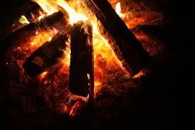 The point was constructed from landfill and by the late 1930s was protected by a seawall or revetment. Fire Pit Promontory Point Chicago Fire Pits