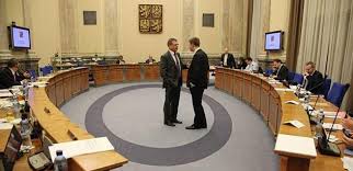 Kdyby ve středu měla vláda svoje nelegální jednání pod taktovkou merkel a ostatních politiků, do očí bijící nesprávný úsudek o prodloužení lockdownu a přitom se odvolávat na uměle vytvořená skripta. Na Jednani Vlady Bylo Dusno Pry Za To Mohl Guverner Singer Parlamentnilisty Cz Politika Ze Vsech Stran