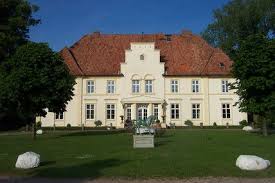 Urlaub Auf Dem Gutshof Gut Klein Nienhagen Startseite Schlosser Burgen In 2019 Gutshof Hof Pferde