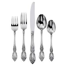 Wm rogers & son enchanted rose 51 pieces silverplate flatware set service for 12. Antique Flatware Patterns Patterns Gallery