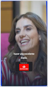 [Presentado por: @santanderchile] Aprobado por María Luisa 😁 La  exanimadora del Festival de Viña le transmitió sus buenos deseos a Karen  Doggenweiler y Rafael Araneda en su #CaminoAViña 🙌