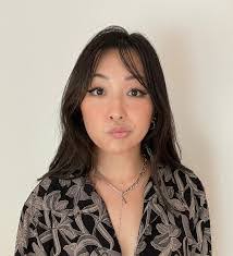 Vicky Moses's Instagram, Twitter & Facebook