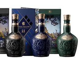 Rượu chivas royal salute 21 năm được tạo ra cho lễ đăng quang của nữ hoàng elizabeth đệ nhị, dòng rượu này là sự kết hợp của các loại whisky hảo hạng có độ tuổi ít nhất là 21 năm. Royal Salute Adds New 21 Year Olds To Range Scotch Whisky