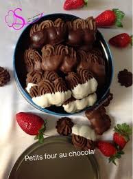 Delice Et Gourmandise Recettes Algeriennes Petits Four Au Chocolat Recette Gateau Facile Gourmandise Chocolat