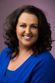 Empowered Women of Social Media: Finding Global Unity in Social  Communities: 2 : Taylor, Debora, Edwards, Lashonta, Burns, Shefali:  Amazon.com.au: Books