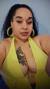 🔐 💘. bc not everything in my life is for everyone to experience. i like  having things for myself. 💕😊