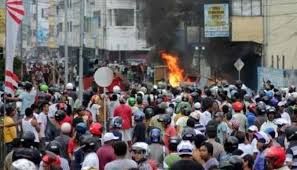 Mari Mengingat 5 Konflik Sara Paling Mengerikan Ini Pernah Terjadi Di Indonesia Boombastis Com Indonesia Mengerikan Aneh
