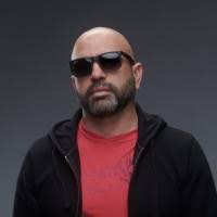 Ariel Malakov's Instagram, Twitter & Facebook