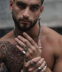 🍃🌿🌊🧘🪐 Ph: @berto.vaquero Jewelry: @artilugio.jewelry Location:  @xalettulum #tulum #beach #jewelry #fashion #model #style