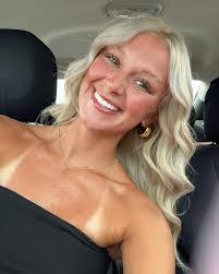 Kaitlyn Hunt's Instagram, Twitter & Facebook