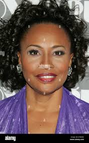 Jennifer lewis hi-res stock photography and images