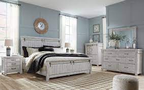 Brashland white king panel bed. Brashland 4 Piece Panel Bedroom Set In White