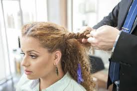 Curly hair tutorial: how to do a side twist